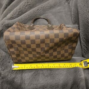 Authentic LV Speedy25